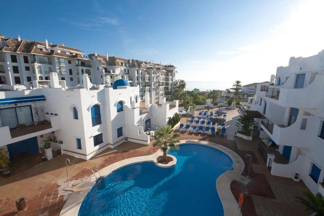 28 Mikonos Playa In Puerto De La Duquesa 2 Bed 2 Bath Apartment Ideally Located To The Beach & Marina Castillo de Sabinillas Екстериор снимка