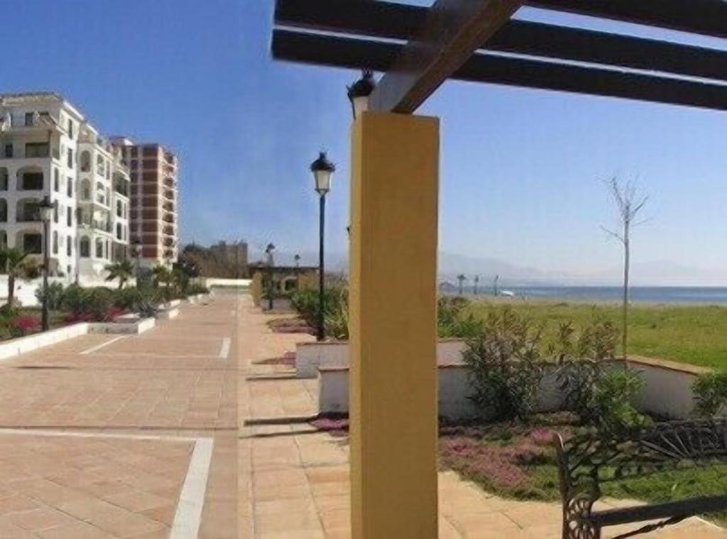 28 Mikonos Playa In Puerto De La Duquesa 2 Bed 2 Bath Apartment Ideally Located To The Beach & Marina Castillo de Sabinillas Екстериор снимка